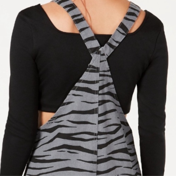 Material Girl Animal Print Mini Skirt Overalls Grey Black Large Juniors Casual - Picture 10 of 10